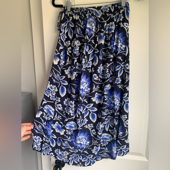 Women’s skirt - Picture 4 of 5